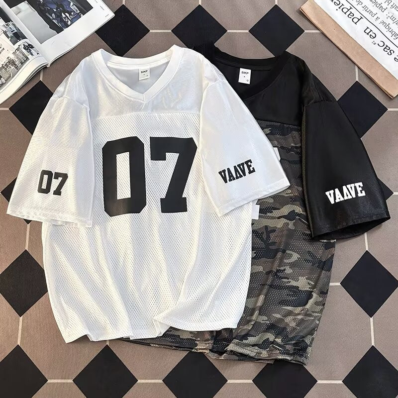 Locker sitzendes Retro-T-Shirt für Herren mit Camouflage-Muster