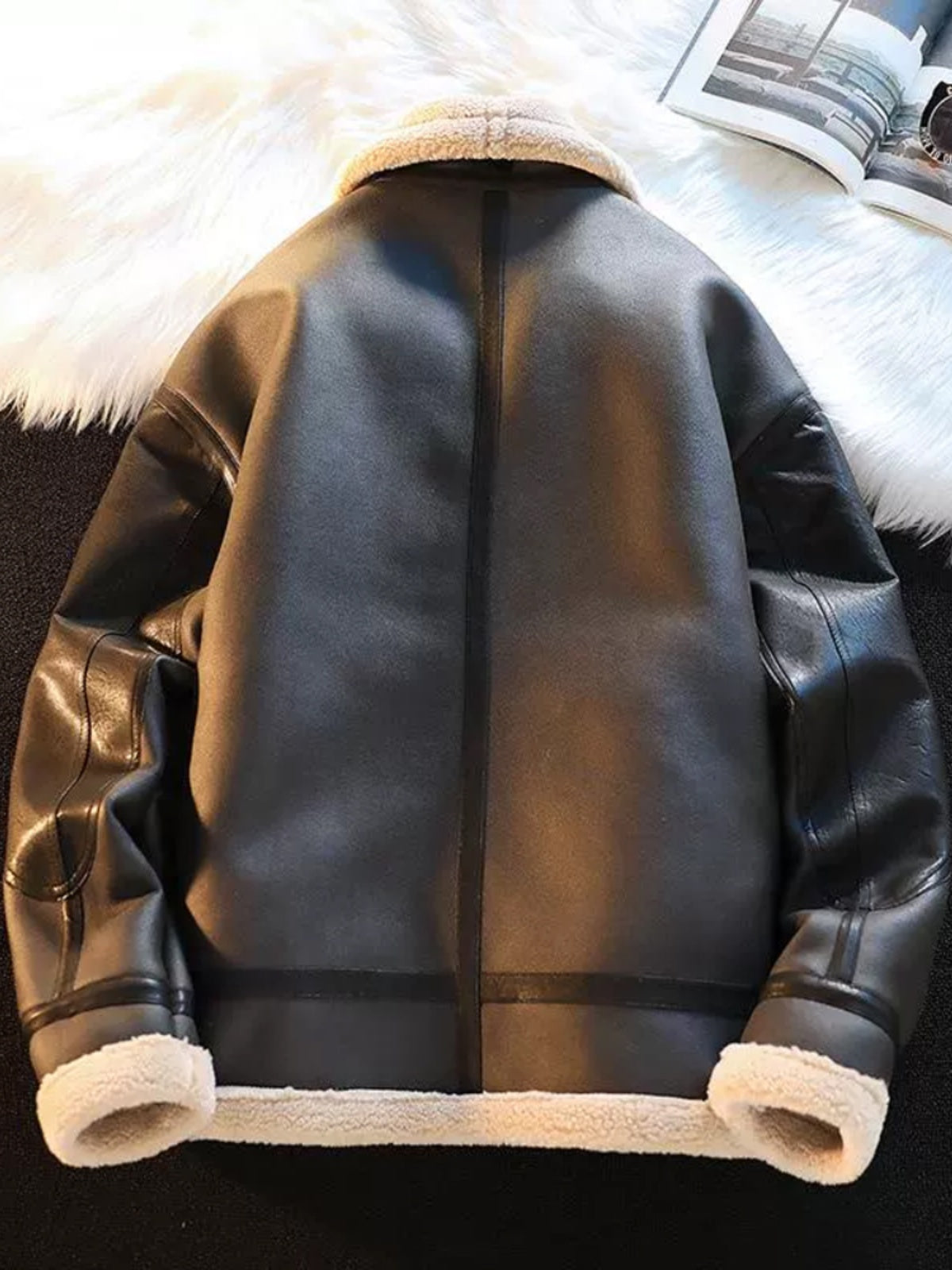 Herren Winterjacke mit Fellfutter – Klassischer Leder-Look & luxuriöse Wärme für kalte Tage