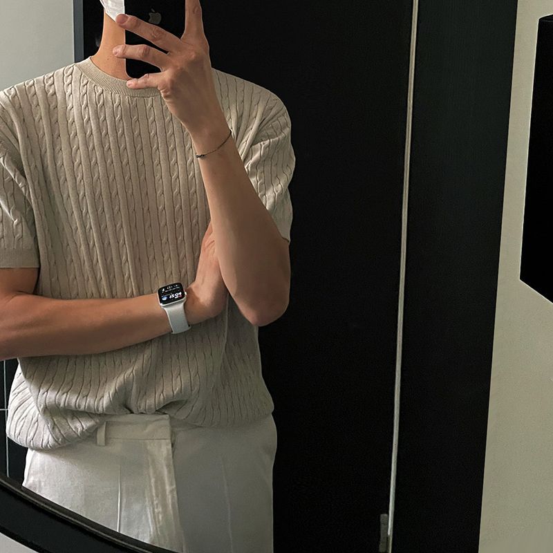Lockeres Strick-T-Shirt mit Rundhalsausschnitt