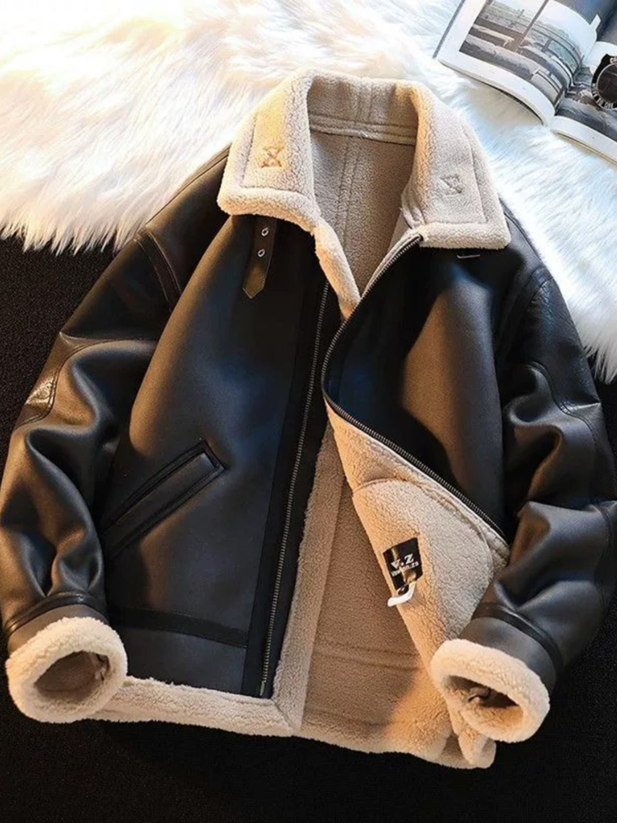 Herren Winterjacke mit Fellfutter – Klassischer Leder-Look & luxuriöse Wärme für kalte Tage